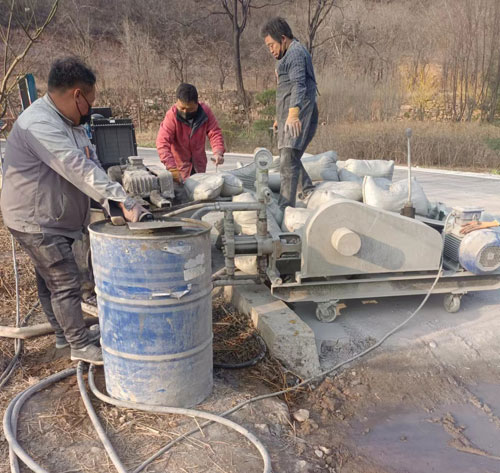 河东路面下沉注浆